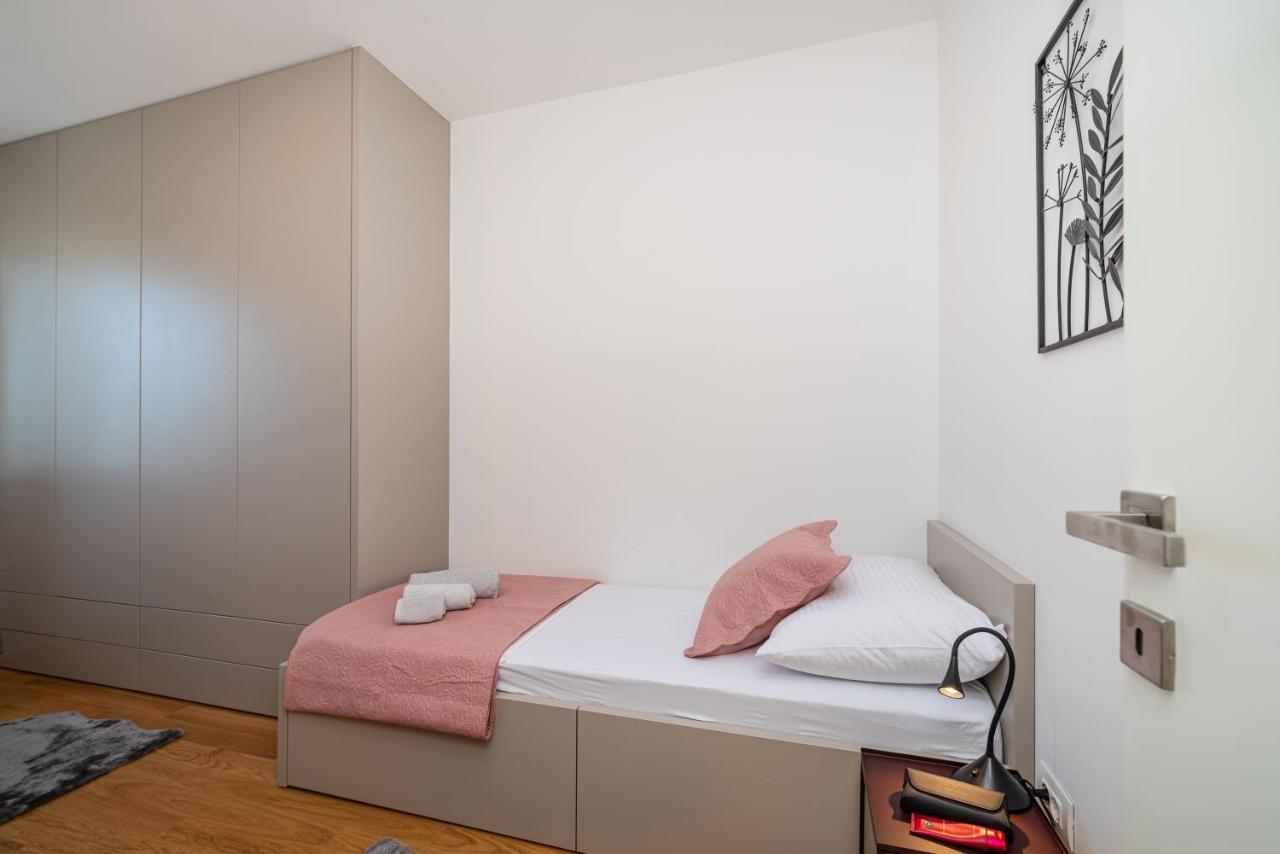 D-Apartment - With Garage And Balcony ซาดาร์ ภายนอก รูปภาพ